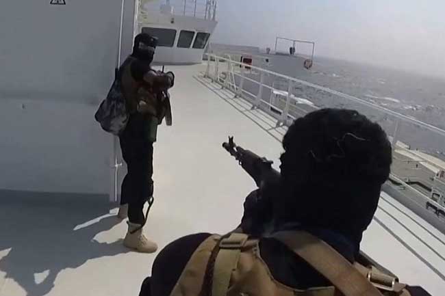 1702978791-houthi-group-in-red-sea_L