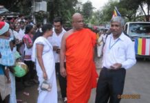 කහ වැස්සෙන් නැහැවුනු බද්දේගම මහ පෙරහැර